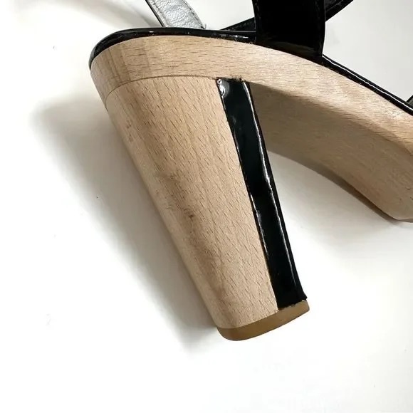 Theory patent leather heeled sandals - Picture 8 of 8